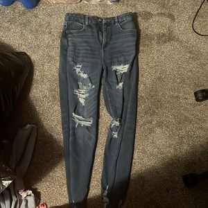 Super high rises jeans size 8 American eagle only worn a couple times